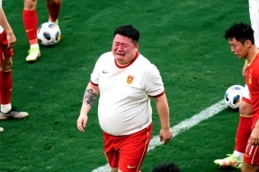 英雄联盟S15赛竞猜-包含足总杯赛程吃紧，印第安纳步行者国际比赛日防线松动，赛场秩序良好，纪律约束更严格的词条